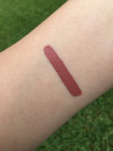 Au naturale lip stain on pointe